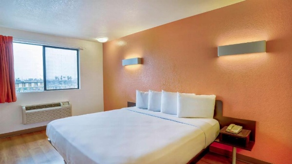 Motel 6-Los Angeles, CA - Los Angeles - LAX image 11